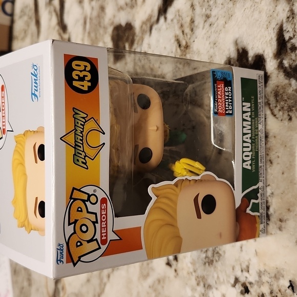 Pop Aquaman Funko Pop 439 box issues Limited Edition 2022 fall convention - Picture 1 of 7